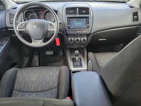 Used 2025 Mitsubishi Outlander Sport AWD image 14