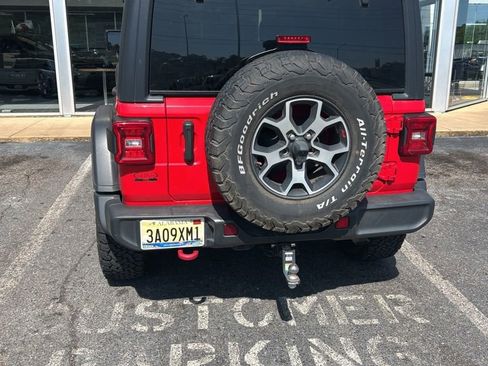 Used 2021 Jeep Wrangler Unlimited Rubicon w/ LED Lighting Group AWD/4WD image 5