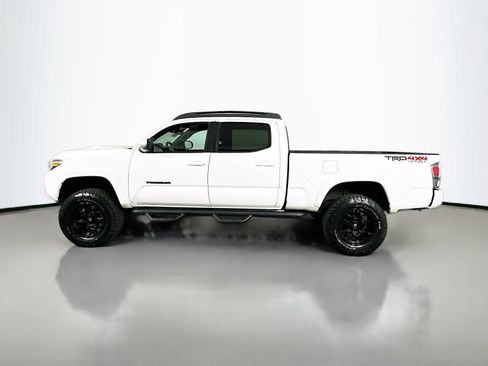 Used 2021 Toyota Tacoma TRD Sport AWD/4WD image 5