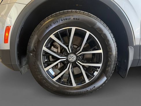 Used 2021 Volkswagen Tiguan SEL AWD/4WD image 15