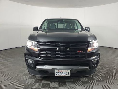 Used 2022 Chevrolet Colorado Z71 w/ Z71 Midnight Edition image 9