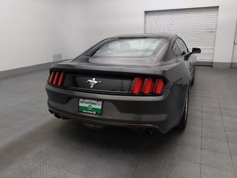 Used 2017 Ford Mustang Coupe RWD image 7