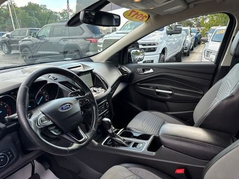 Used 2017 Ford Escape Titanium AWD/4WD image 10