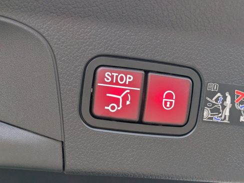 New 2026 Mercedes-Benz GLE 450 4MATIC Coupe image 13