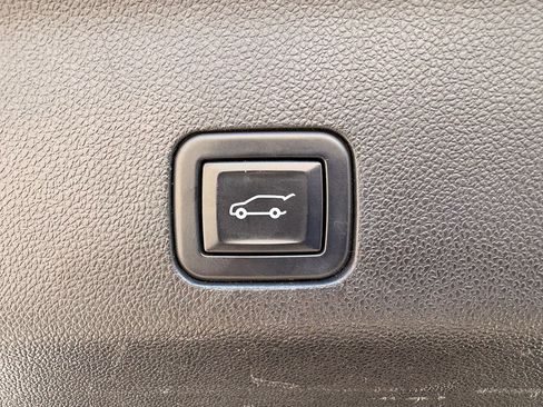 Used 2021 Cadillac Escalade ESV Sport w/ Driver Assist Tech Package image 13