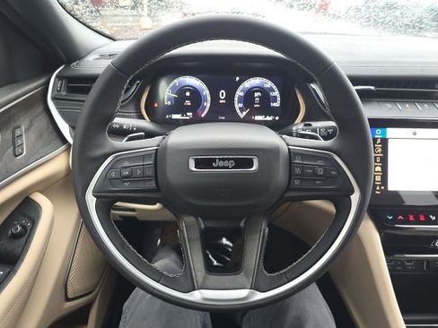 New 2026 Jeep Grand Cherokee Limited image 15