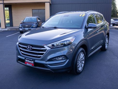 Used 2017 Hyundai Tucson SE Plus w/ Cargo Package AWD/4WD image 3