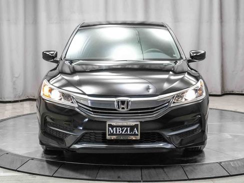 Used 2017 Honda Accord LX image 2