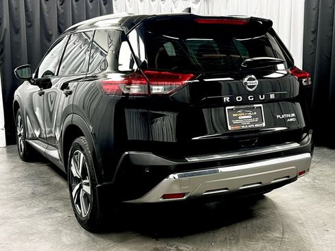 Used 2021 Nissan Rogue Platinum image 6