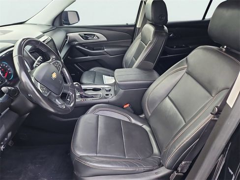 Used 2019 Chevrolet Traverse RS image 34
