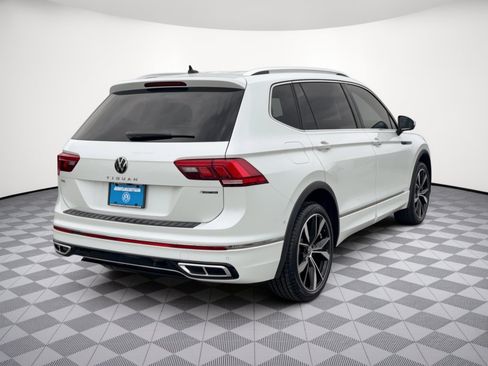 Used 2023 Volkswagen Tiguan SEL R-Line AWD/4WD image 9