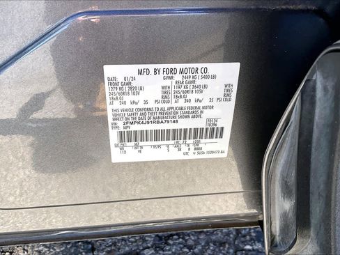 Used 2024 Ford Edge SEL image 35