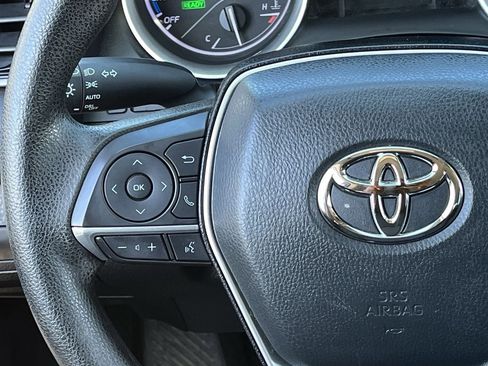 Used 2023 Toyota Camry LE image 12