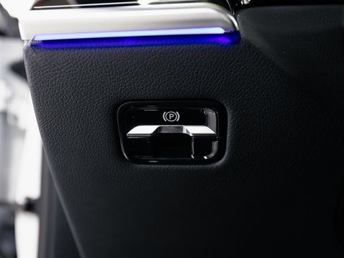 Used 2024 Mercedes-Benz S 580 4MATIC Sedan image 10