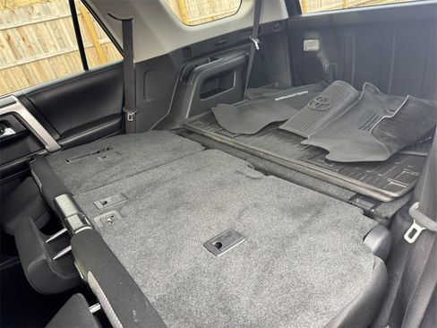 Used 2019 Toyota 4Runner SR5 image 18