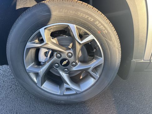 New 2026 Chevrolet Trax LT w/ Driver Confidence Package image 5