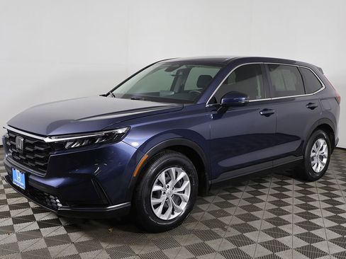 Used 2025 Honda CR-V LX image 5