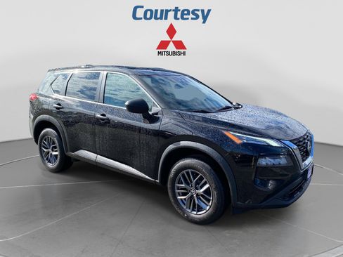 Used 2021 Nissan Rogue S AWD/4WD image 9