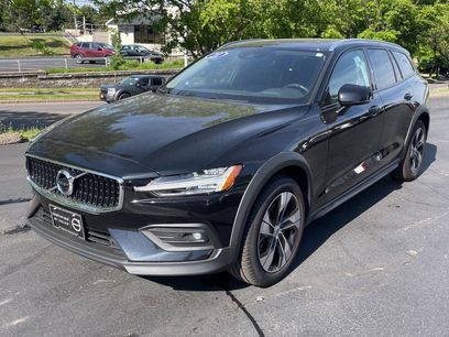Used 2021 Volvo V60 T5 Cross Country