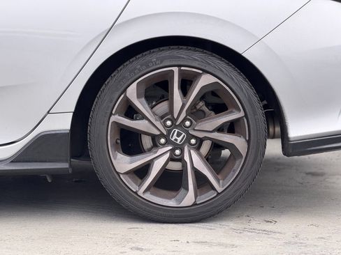 Used 2018 Honda Civic Sport Touring image 2
