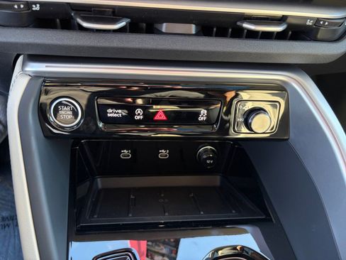 New 2025 Audi Q5 Premium Plus image 18
