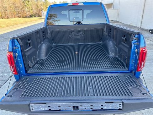 Used 2015 Ford F150 Lariat image 16