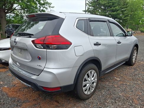 Used 2017 Nissan Rogue S AWD/4WD image 5