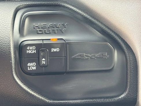 Used 2024 RAM 2500 Big Horn image 31