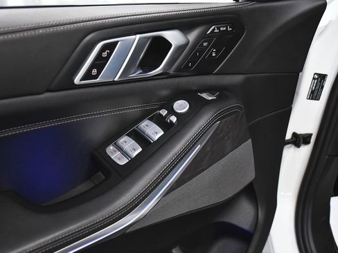 Used 2025 BMW X7 xDrive40i image 10