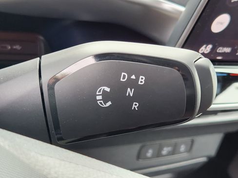 New 2025 Volkswagen ID. Buzz Pro S image 27