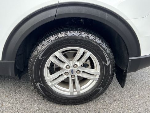 Used 2020 Ford Explorer XLT image 8