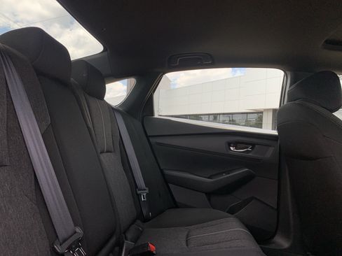 Used 2024 Honda Accord Sport image 33