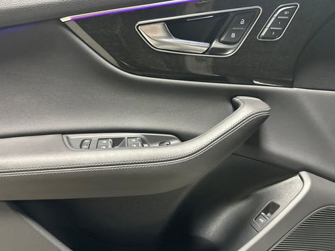 Used 2023 Audi Q8 Premium Plus w/ Premium Plus Package AWD/4WD image 10