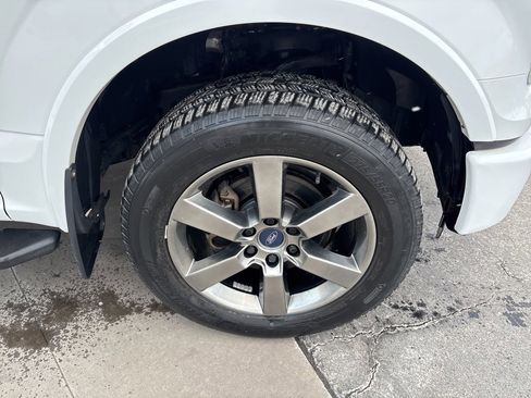 Used 2015 Ford F150 XLT w/ Equipment Group 302A Luxury image 12