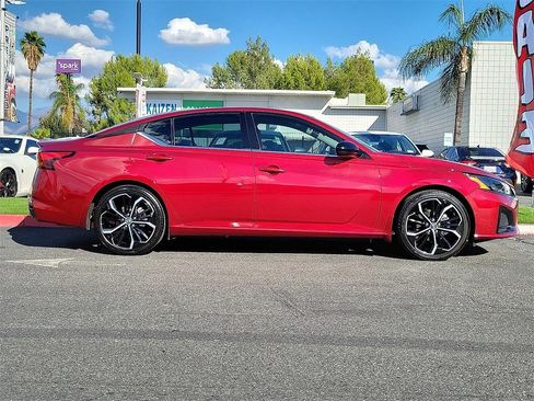 Certified 2023 Nissan Altima 2.5 SR w/ SR Premium Package image 30