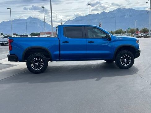 Used 2022 Chevrolet Silverado 1500 ZR2 w/ Technology Package AWD/4WD image 8