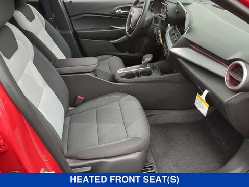New 2026 Chevrolet Trax RS w/ Sunroof Package FWD image 21