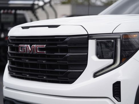Used 2022 GMC Sierra 1500 Elevation AWD/4WD image 33