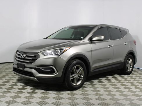 Used 2017 Hyundai Santa Fe Sport AWD/4WD image 3