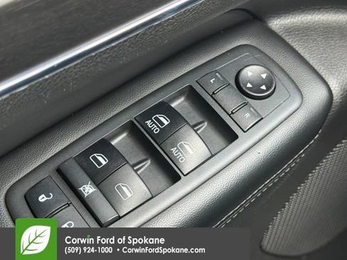Used 2018 Jeep Grand Cherokee Limited AWD/4WD image 21