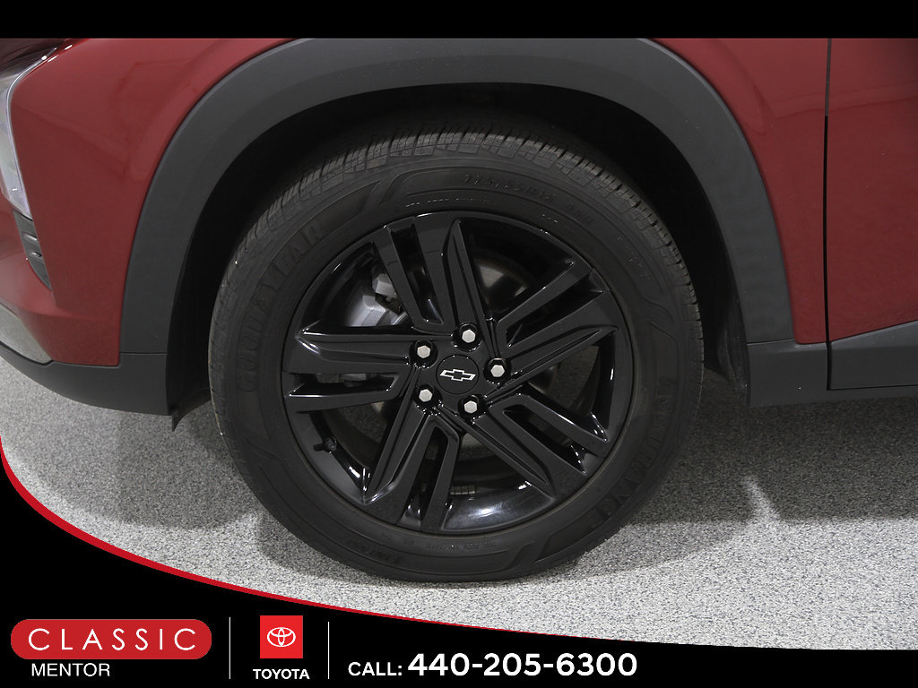 Used 2024 Chevrolet Trax ACTIV w/ Sunroof Package FWD image 21