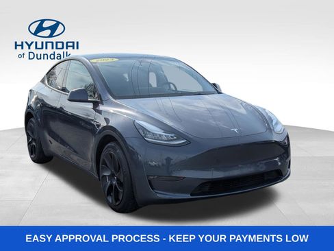 Used 2023 Tesla Model Y Long Range image 10