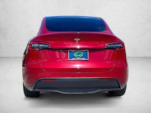 Used 2022 Tesla Model Y Long Range AWD/4WD image 4