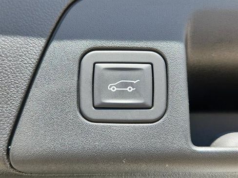Used 2025 Buick Envision Preferred AWD/4WD image 26