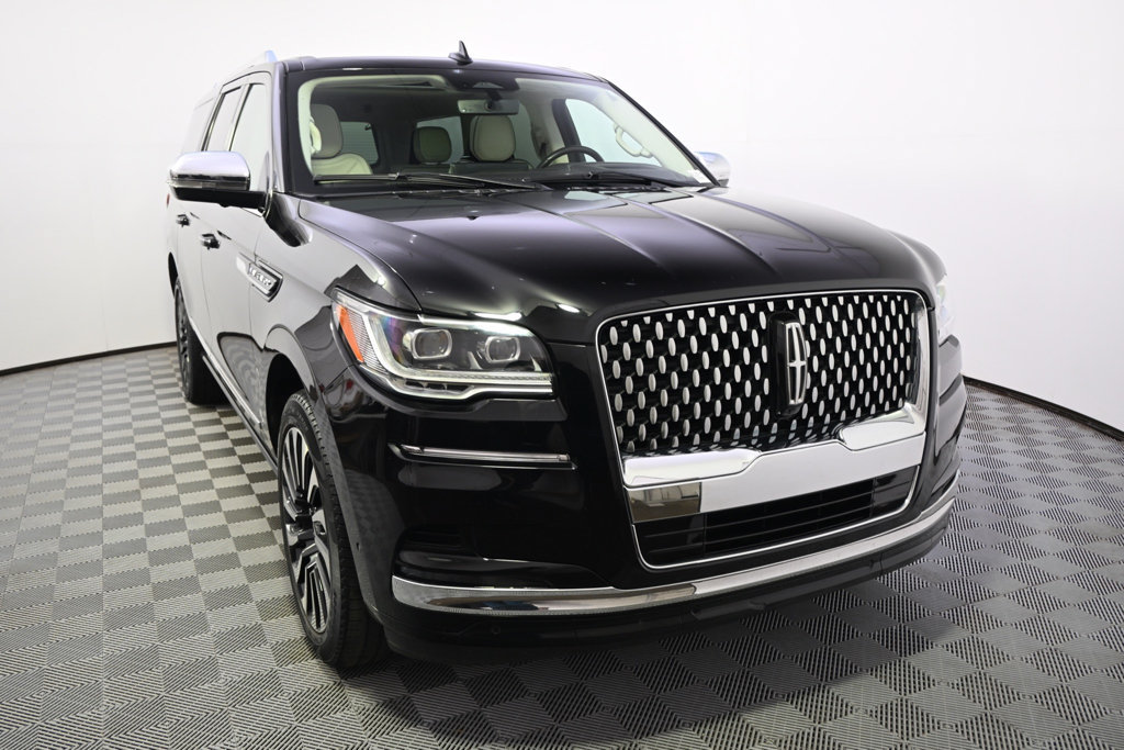 Certified 2022 Lincoln Navigator L Black Label AWD/4WD image 9