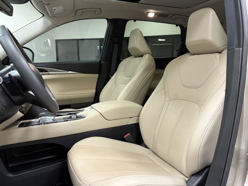 Certified 2024 INFINITI QX60 Luxe FWD image 13