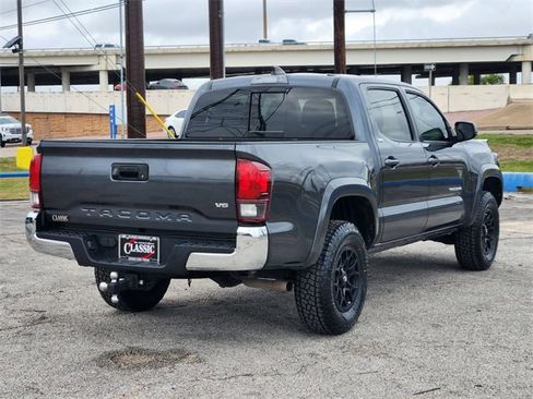Used 2022 Toyota Tacoma SR5 image 7