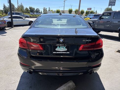 Used 2018 BMW 530i xDrive w/ Premium Package AWD/4WD image 5
