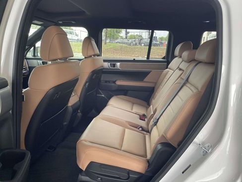 New 2026 Hyundai Santa Fe Limited FWD image 12