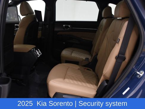 Used 2025 Kia Sorento SX Prestige w/ Olive Brown Leather Package image 25